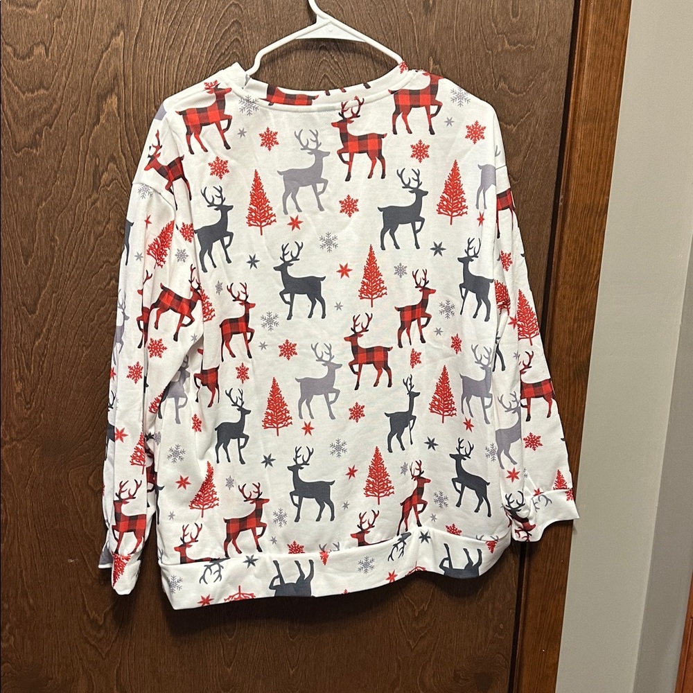 NWOT SHEIN reindeer Christmas sweatshirt - Picture 3 of 6